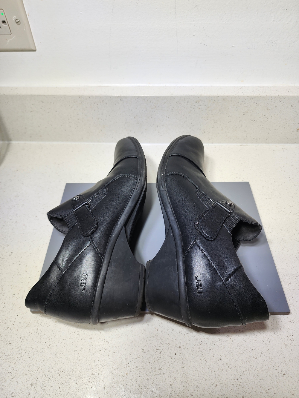 JBU Women's Slip-On Comfort Heeled Shoe Size 8.5 KYLEY